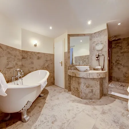 Hotel Regina 4*