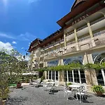 Regina 4*
