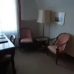 Regina 4*