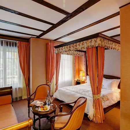 Regina Hotel